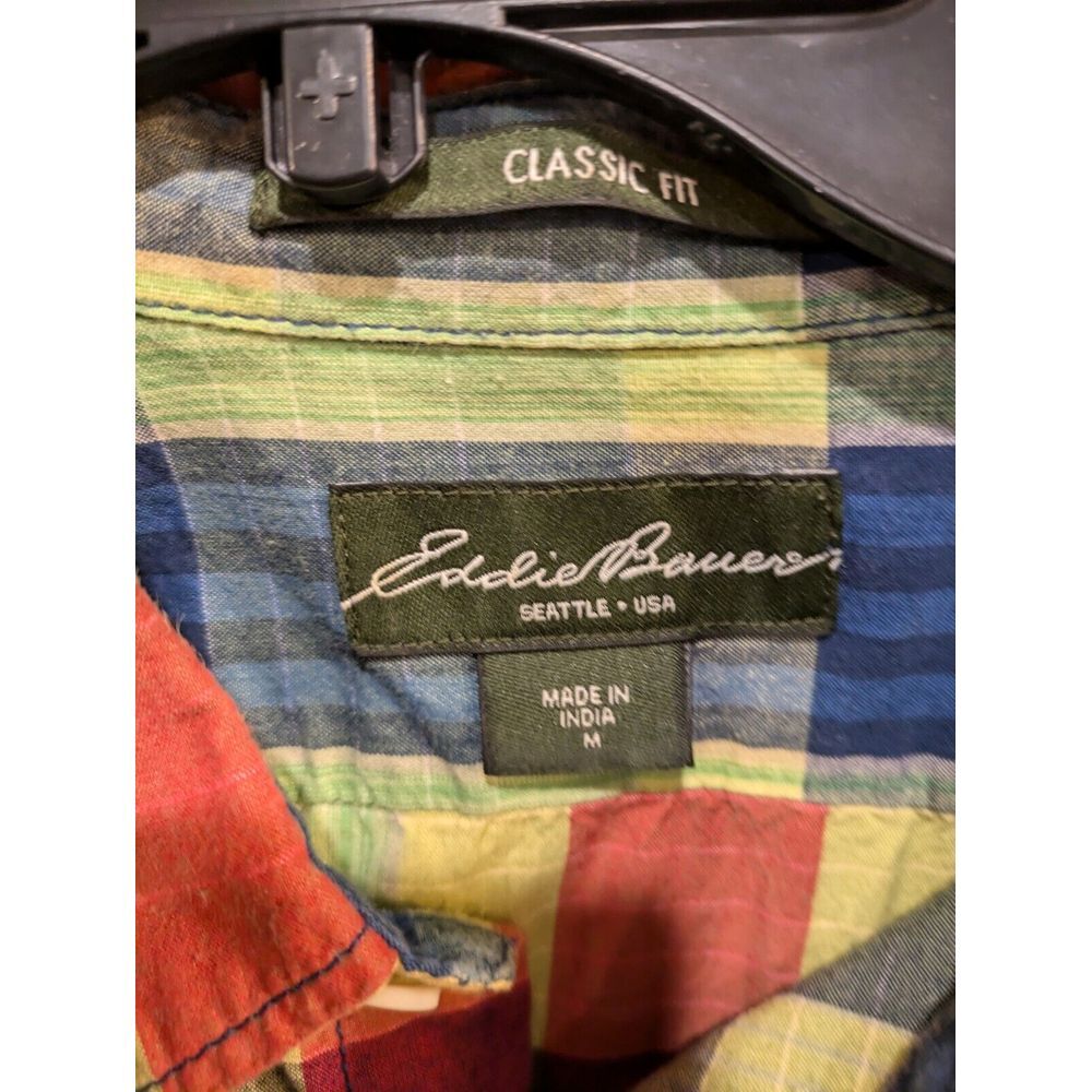 Eddie Bauer Classic Fit Button Up Shirt Size Medium Mens Color Plaid - Picture 3 of 3